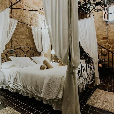 Durmiendo Como Reyes En La Rioja Cihuri Екстериор снимка