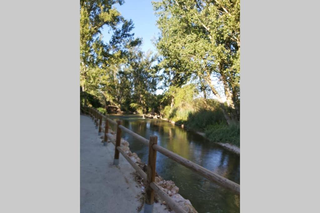 Durmiendo Como Reyes En La Rioja Cihuri Екстериор снимка